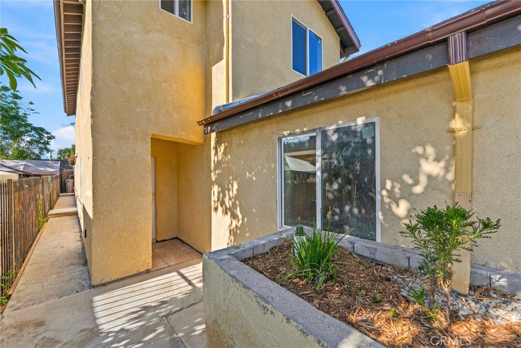 2019 E 105 Street Property Photo 27