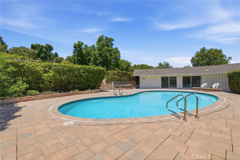 28935 Palos Verdes E Property Photo 3
