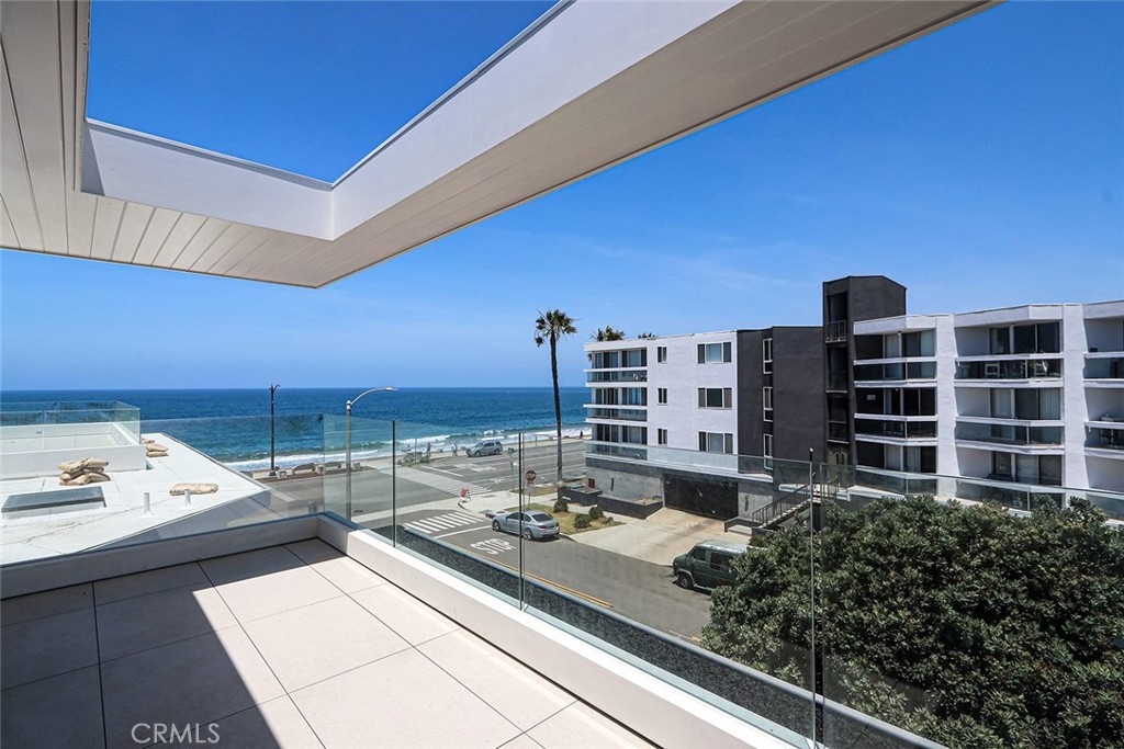1400 Esplanade 2 Property Photo 2