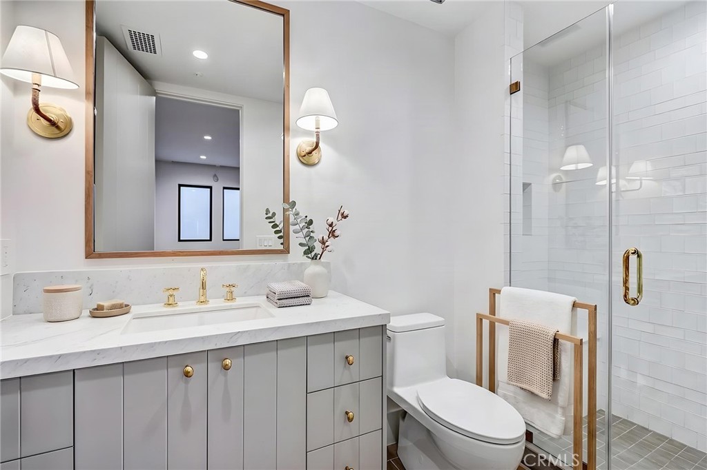 1400 Esplanade 2 Property Photo 27