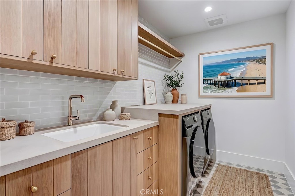 1400 Esplanade 2 Property Photo 28