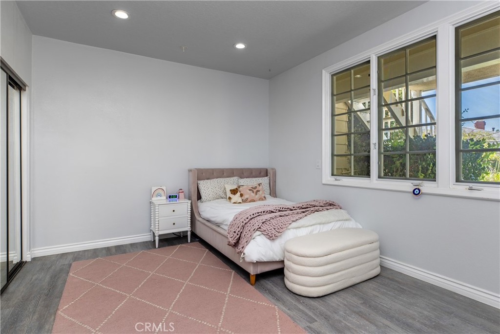 2254 The Terrace Property Photo 19