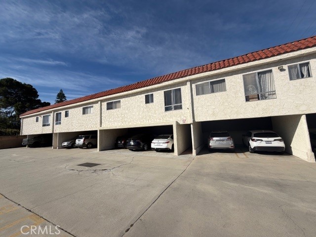 25711 Frampton Property Photo 9
