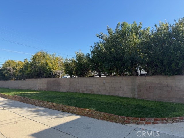 25711 Frampton Property Photo 10