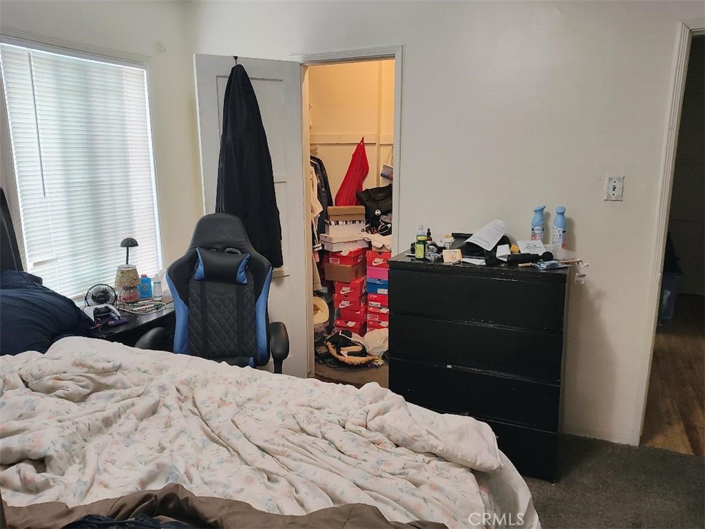 9206 S Van Ness Street Property Photo 16