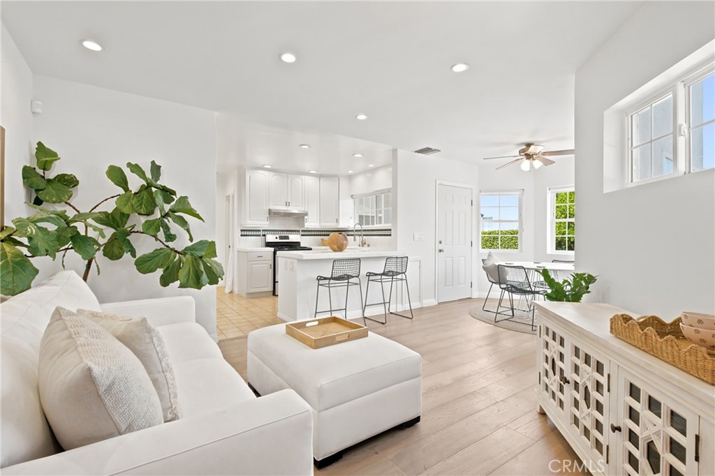 11822 Exposition Boulevard Property Photo 4