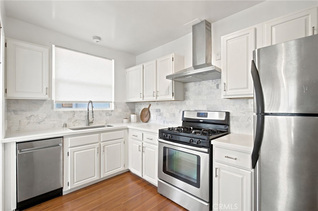 11822 Exposition Boulevard Property Photo 5
