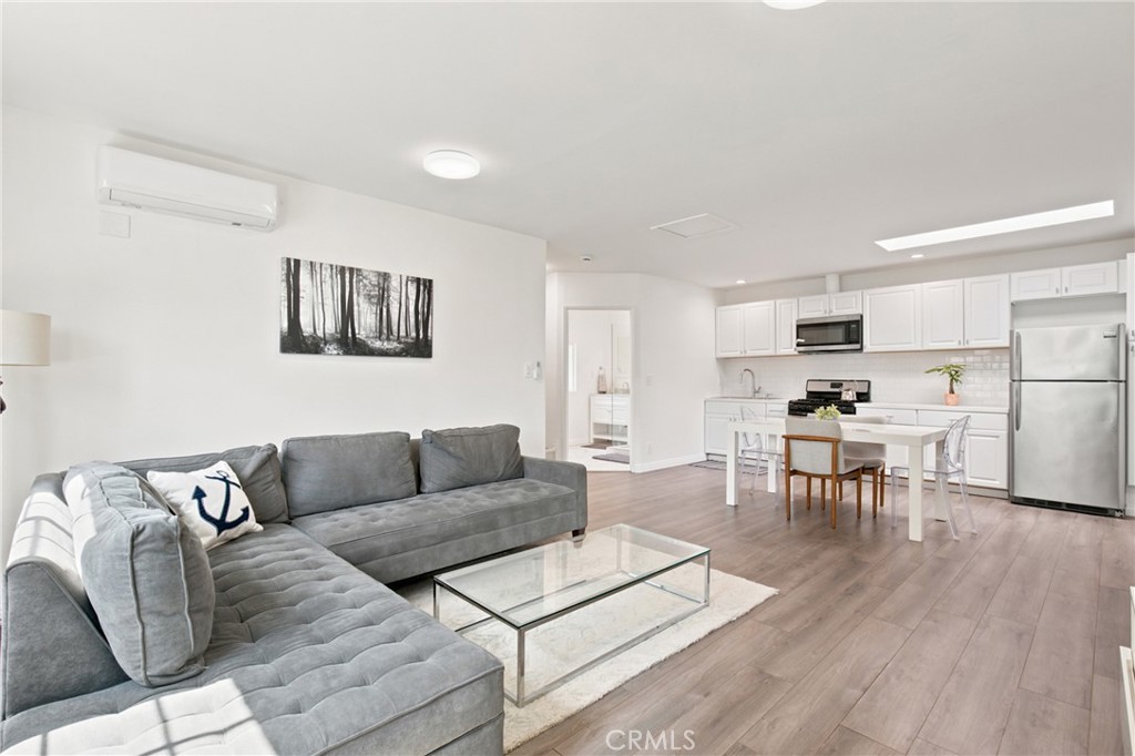11822 Exposition Boulevard Property Photo 11