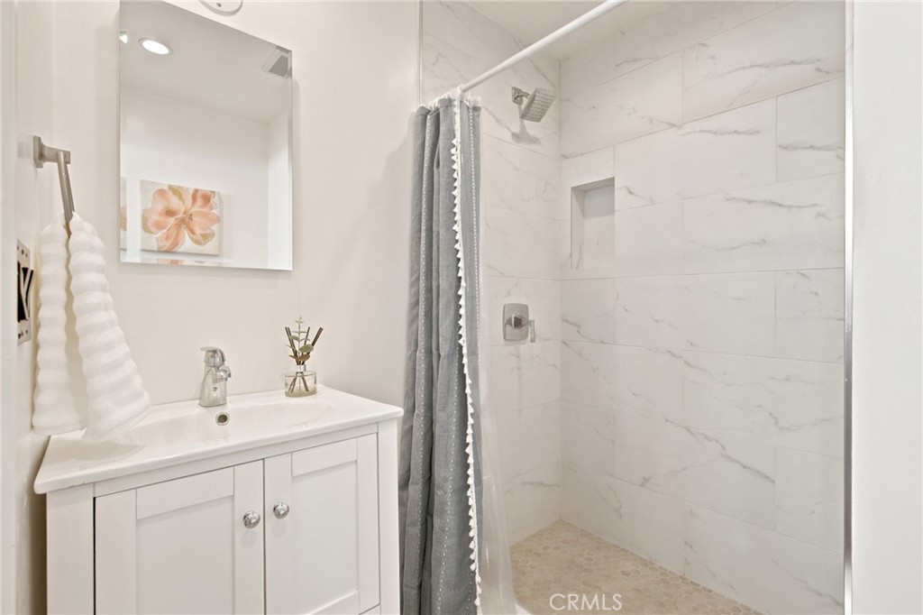 11822 Exposition Boulevard Property Photo 27