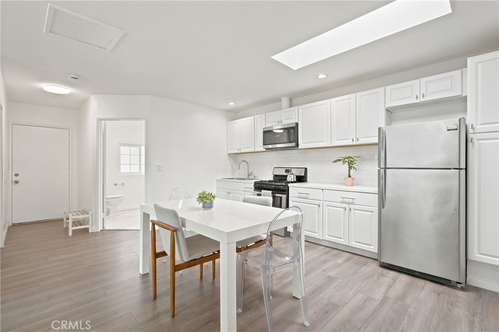 11822 Exposition Boulevard Property Photo 29