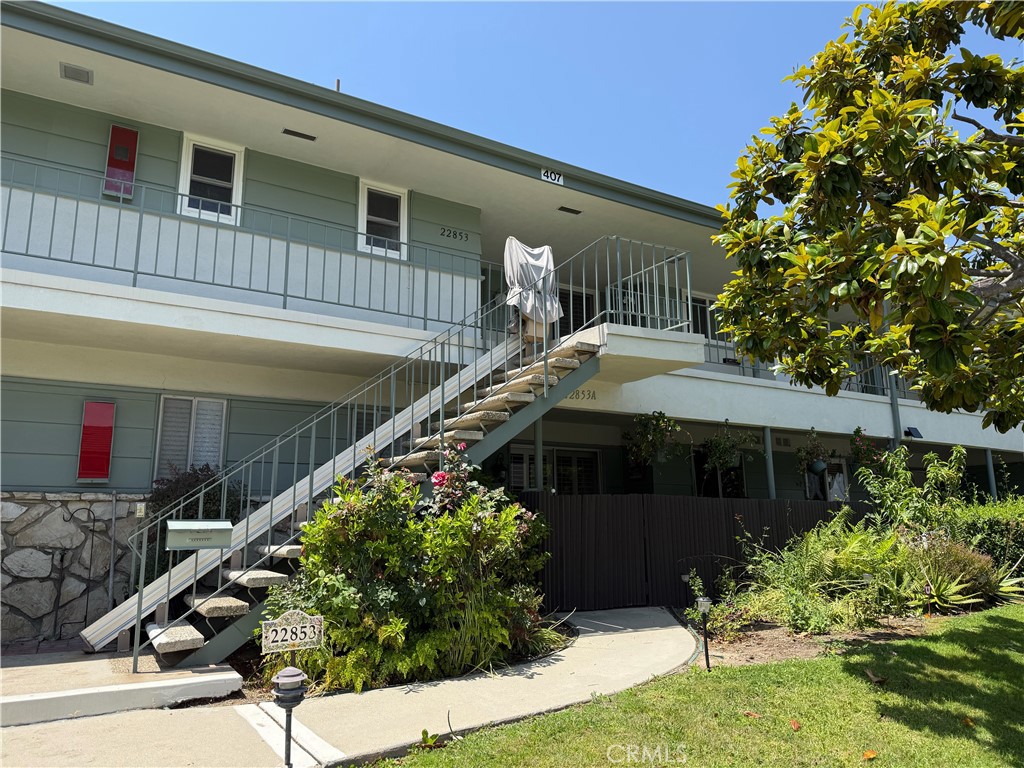 22853 Nadine B Property Photo 1