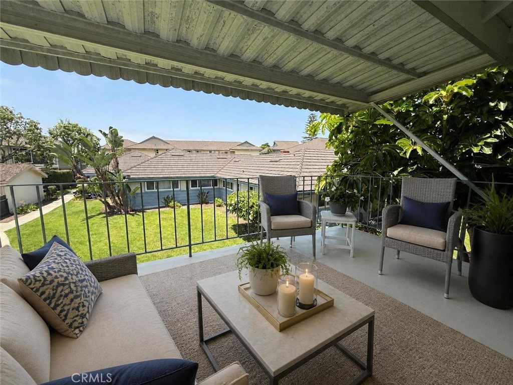 22853 Nadine B Property Photo 8