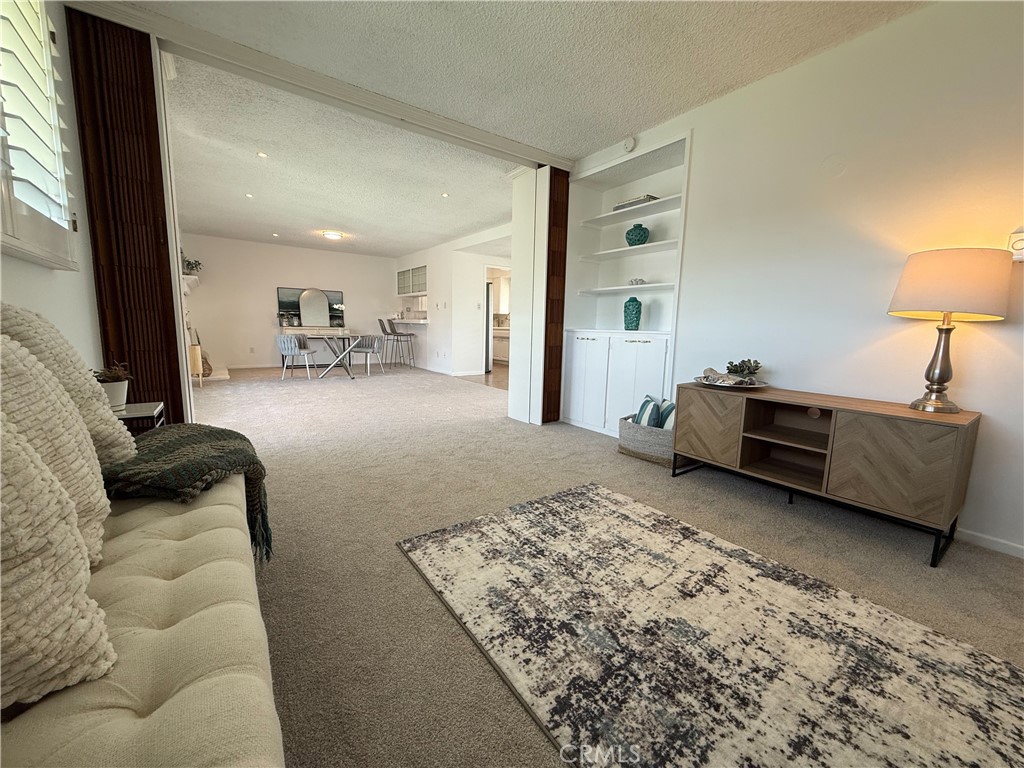 22853 Nadine B Property Photo 18