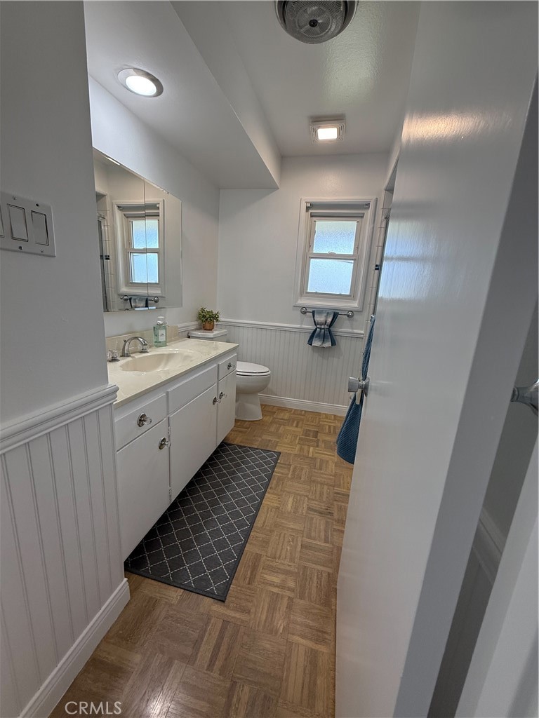 22853 Nadine B Property Photo 19