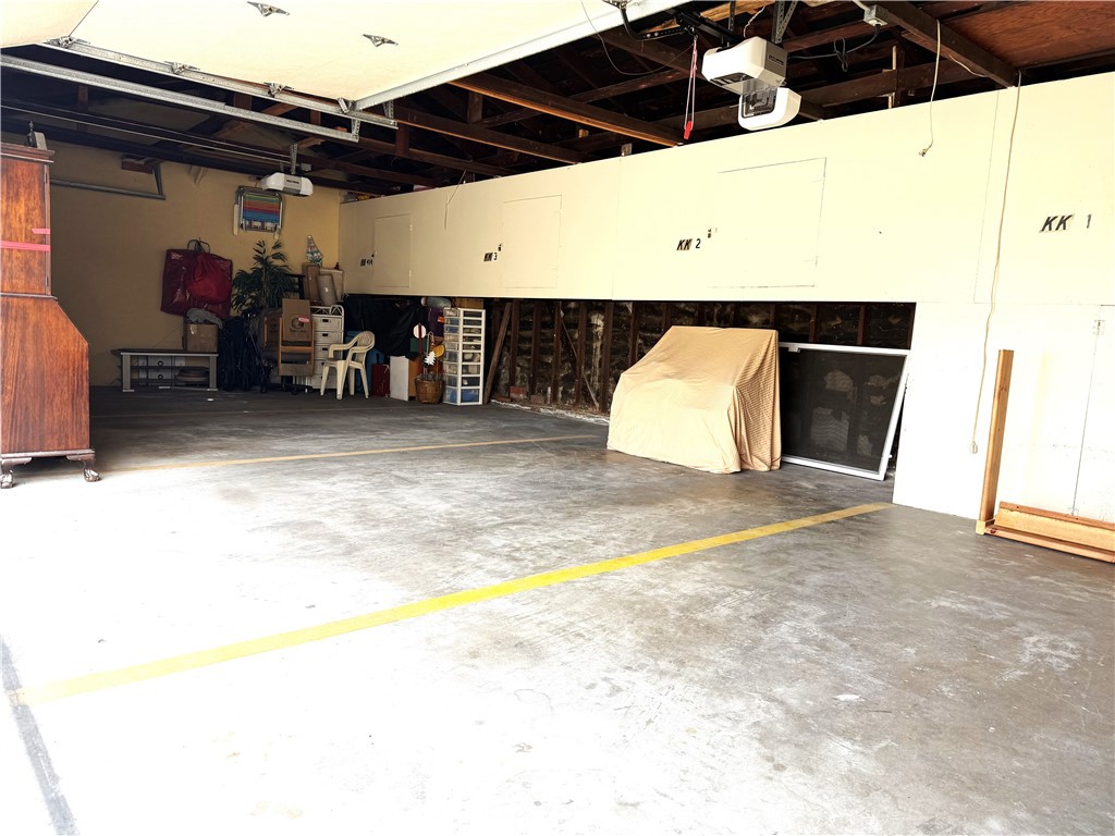 22853 Nadine B Property Photo 37