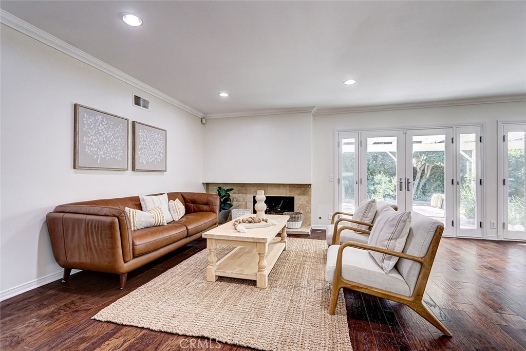 5872 Karen Property Photo 5