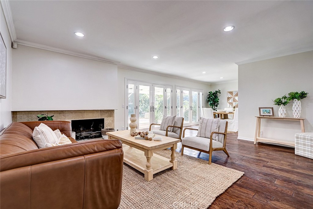 5872 Karen Property Photo 7