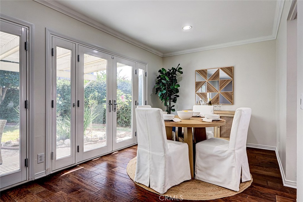 5872 Karen Property Photo 10