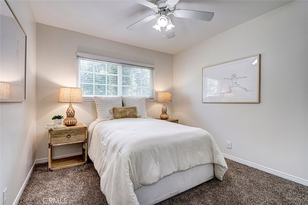 5872 Karen Property Photo 27