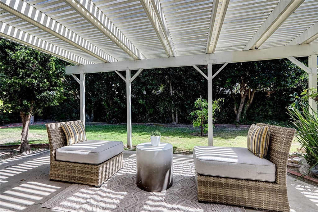 5872 Karen Property Photo 31