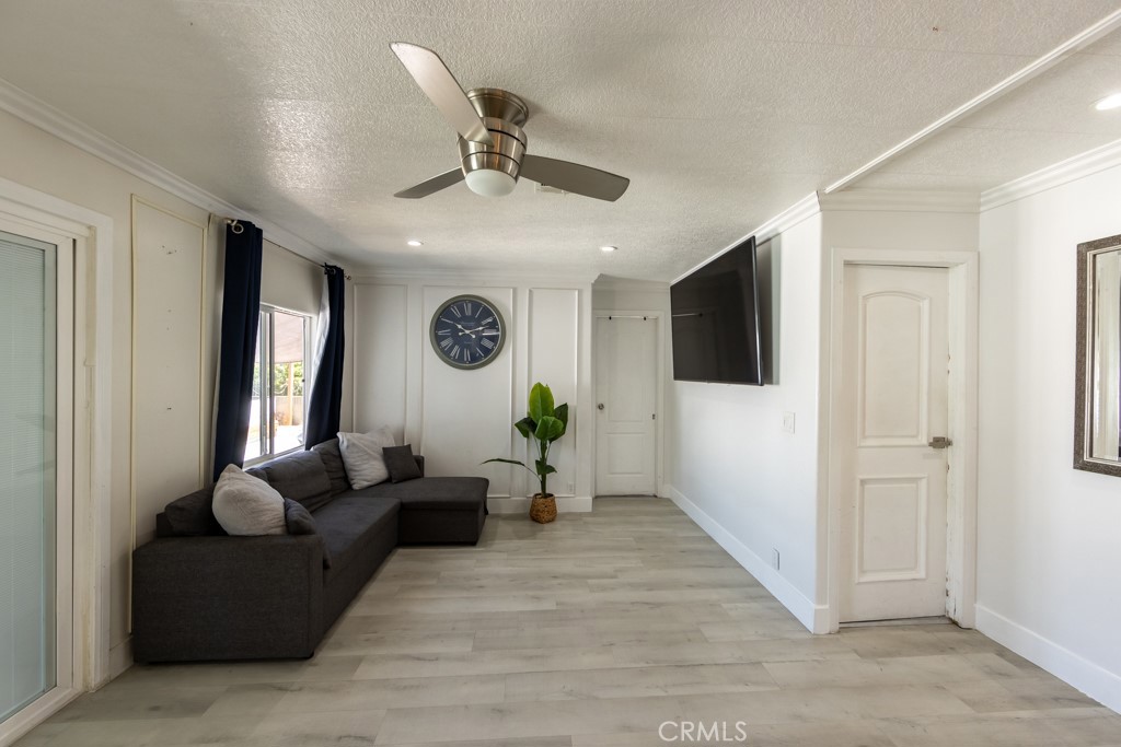 2601 E Victoria 501 Property Photo 15