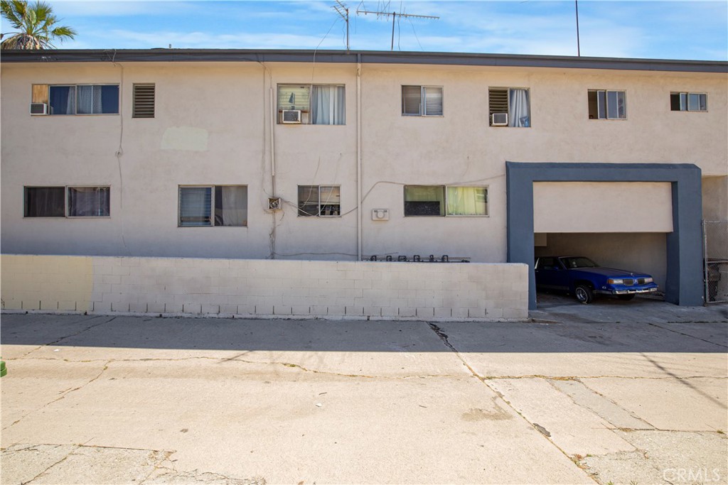 1117 S Spaulding Property Photo 13