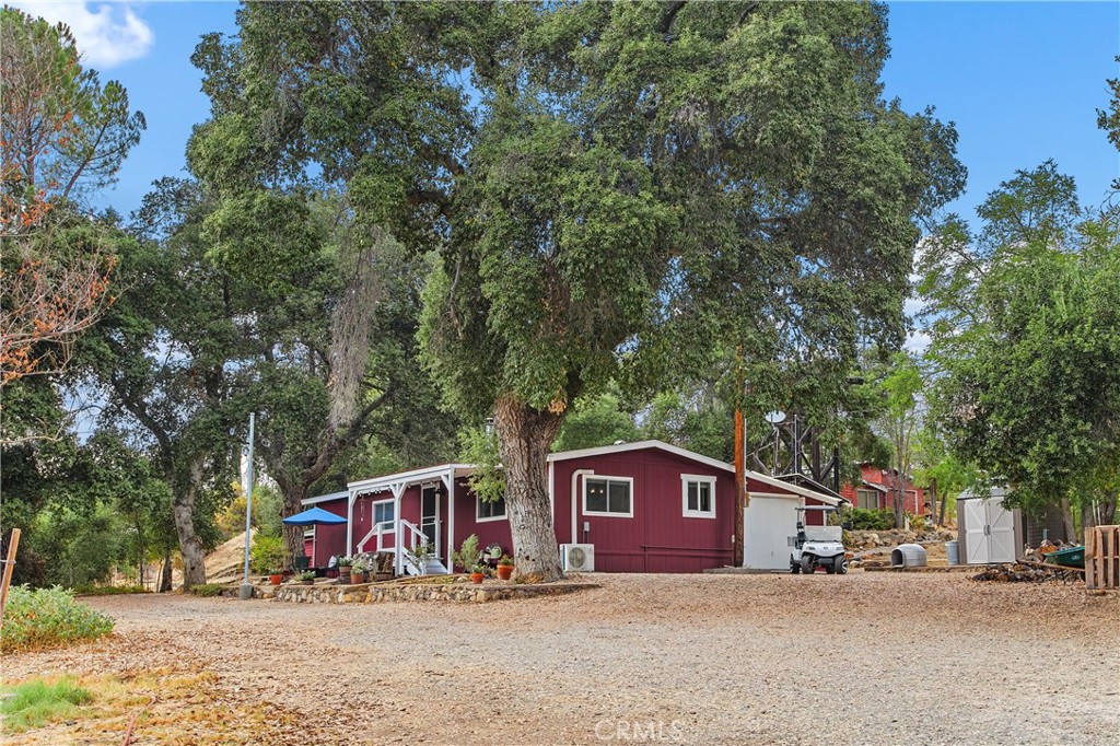 34825 Highway 79 Property Photo 16