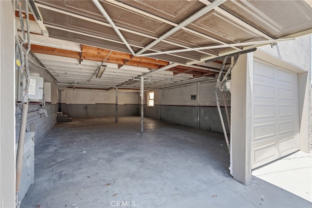 713 E El Segundo Property Photo 20
