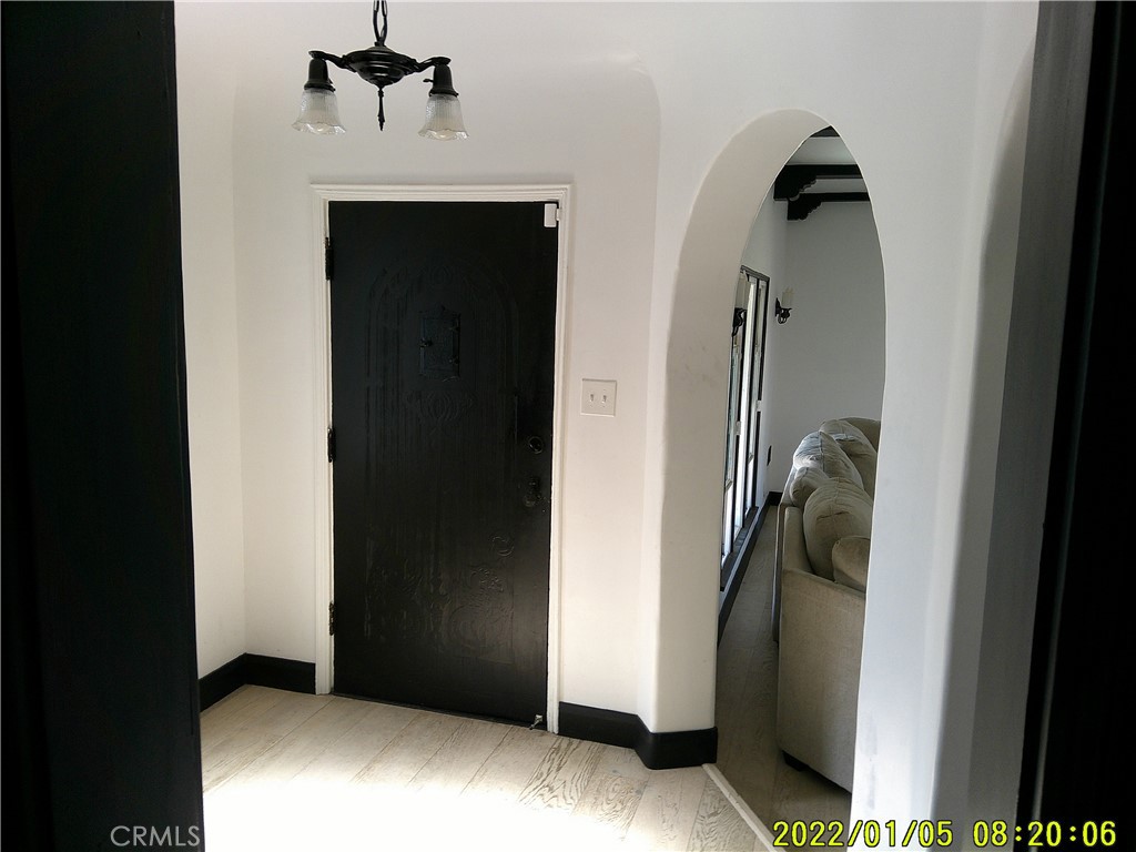 1456 W 89th Property Photo 6