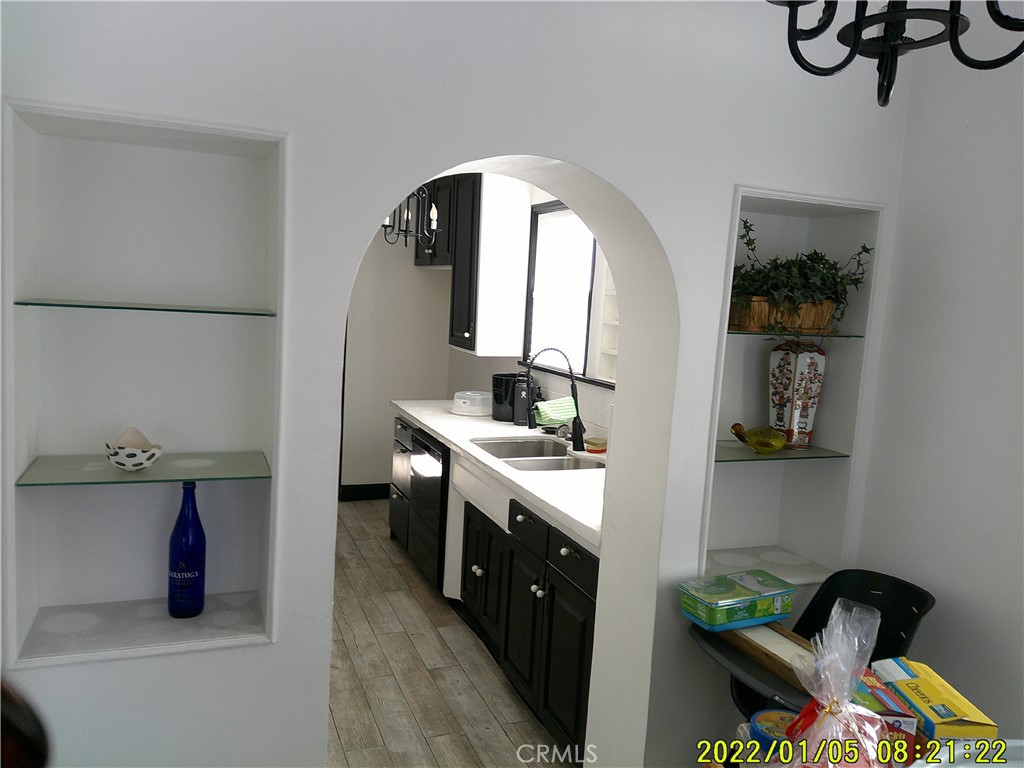 1456 W 89th Property Photo 9