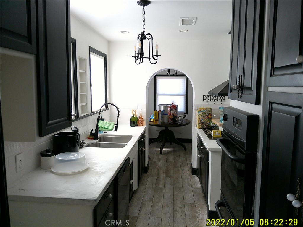 1456 W 89th Property Photo 13