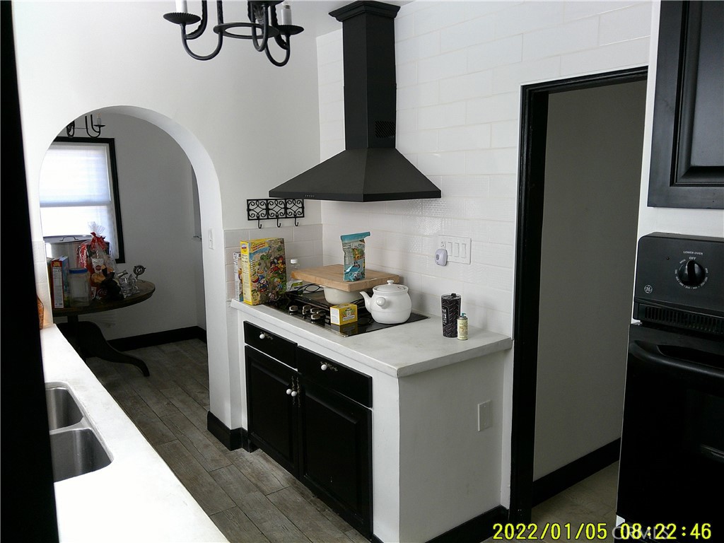 1456 W 89th Property Photo 14