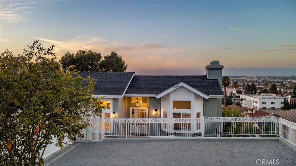 24643 Via Valmonte Property Photo 5