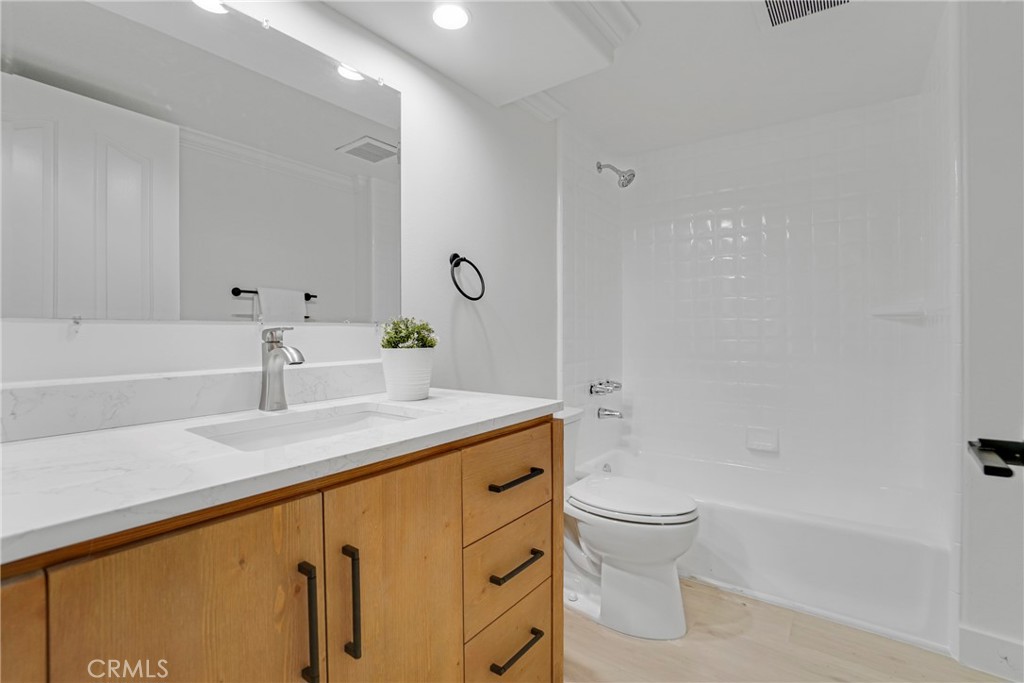 24643 Via Valmonte Property Photo 16