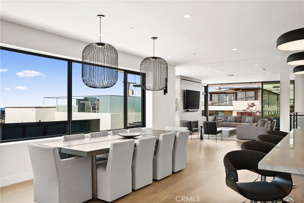 724 24th Place Property Photo 10