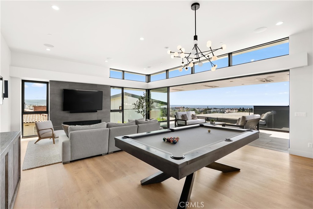 724 24th Place Property Photo 14