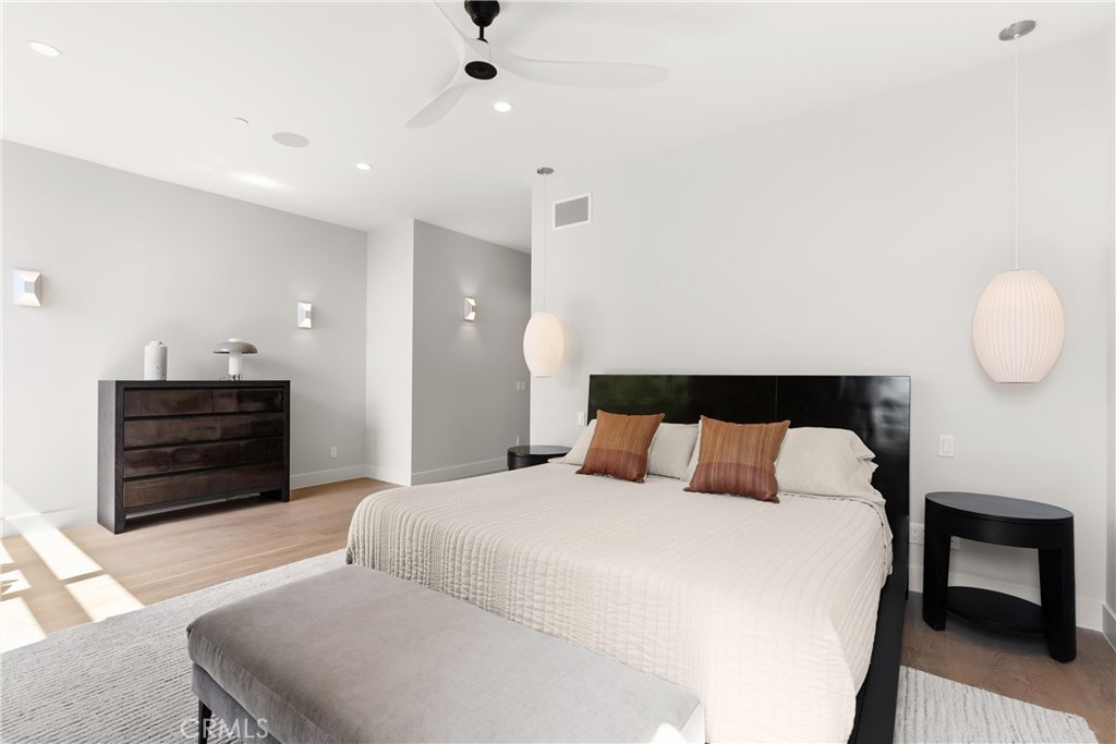 724 24th Place Property Photo 29