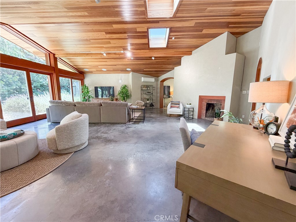 2 Chuckwagon Property Photo 13