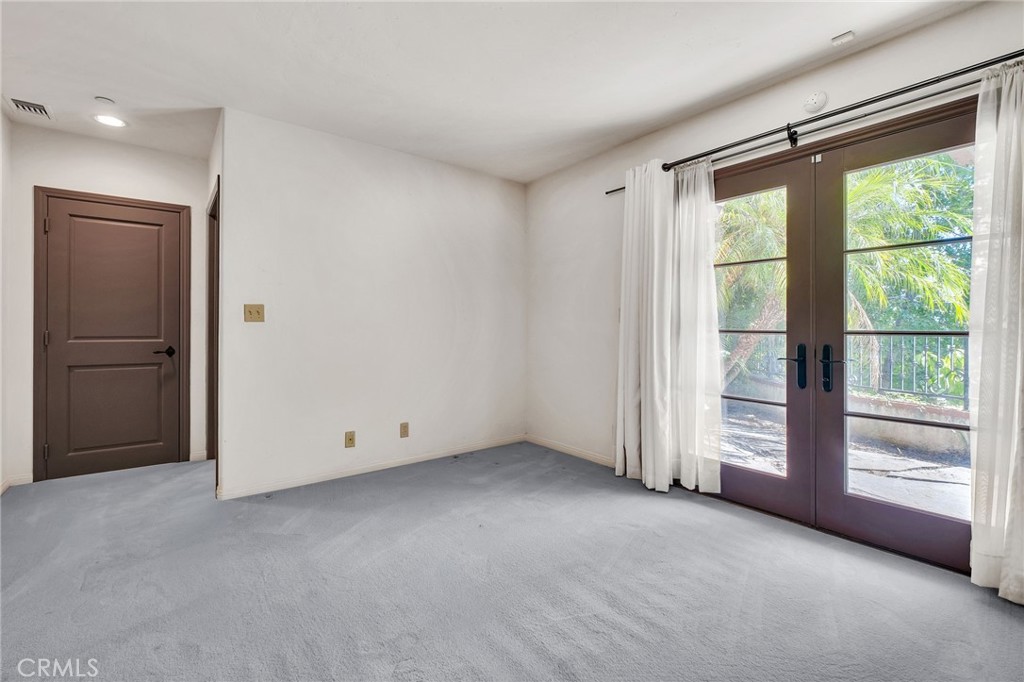 1345 Indiana Property Photo 10