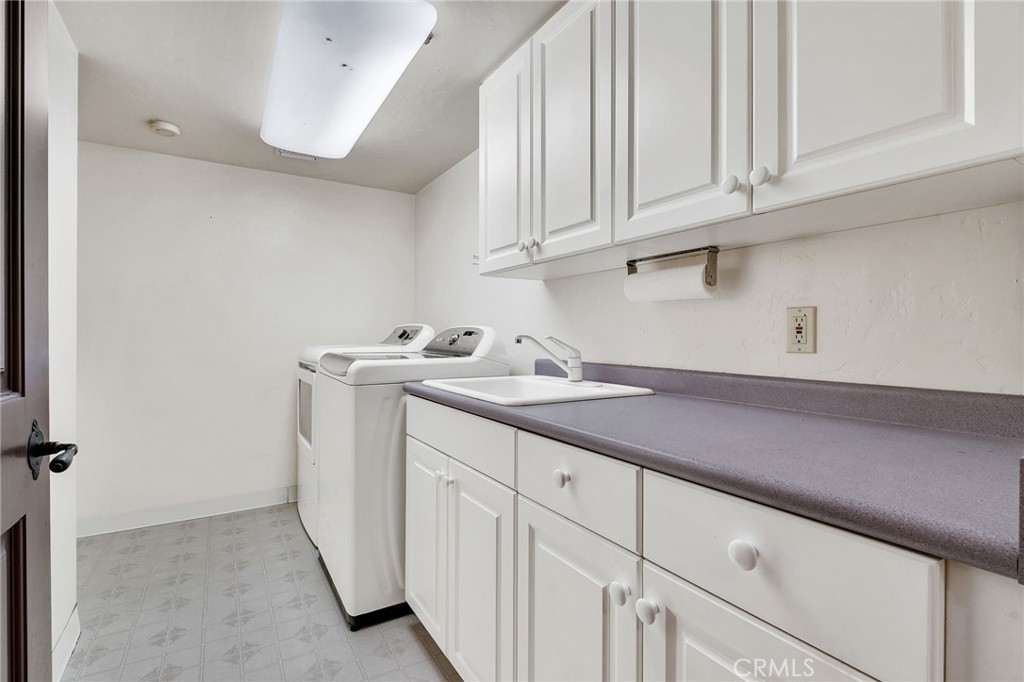 1345 Indiana Property Photo 12