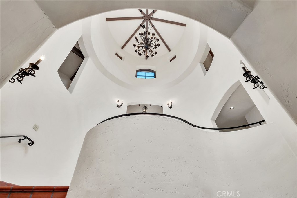 1345 Indiana Property Photo 17