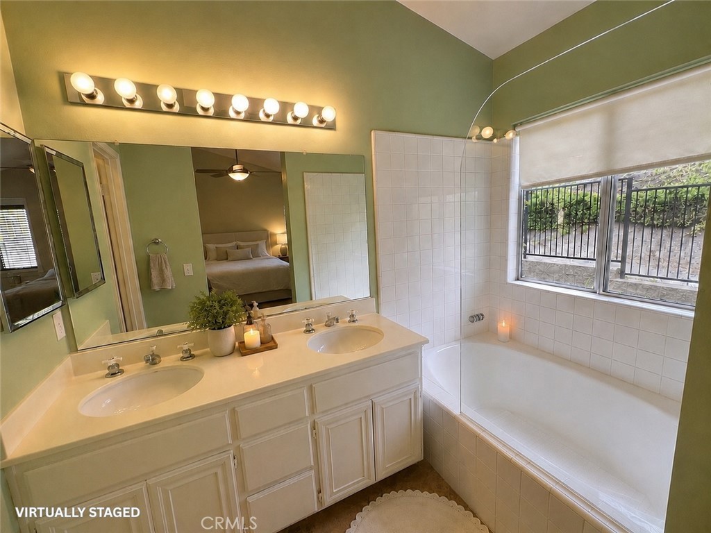 16121 Olivemill Property Photo 14