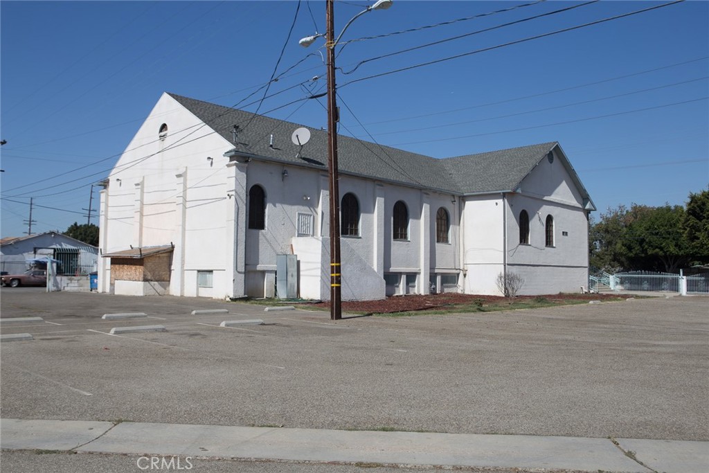 1226 W Compton Property Photo 1
