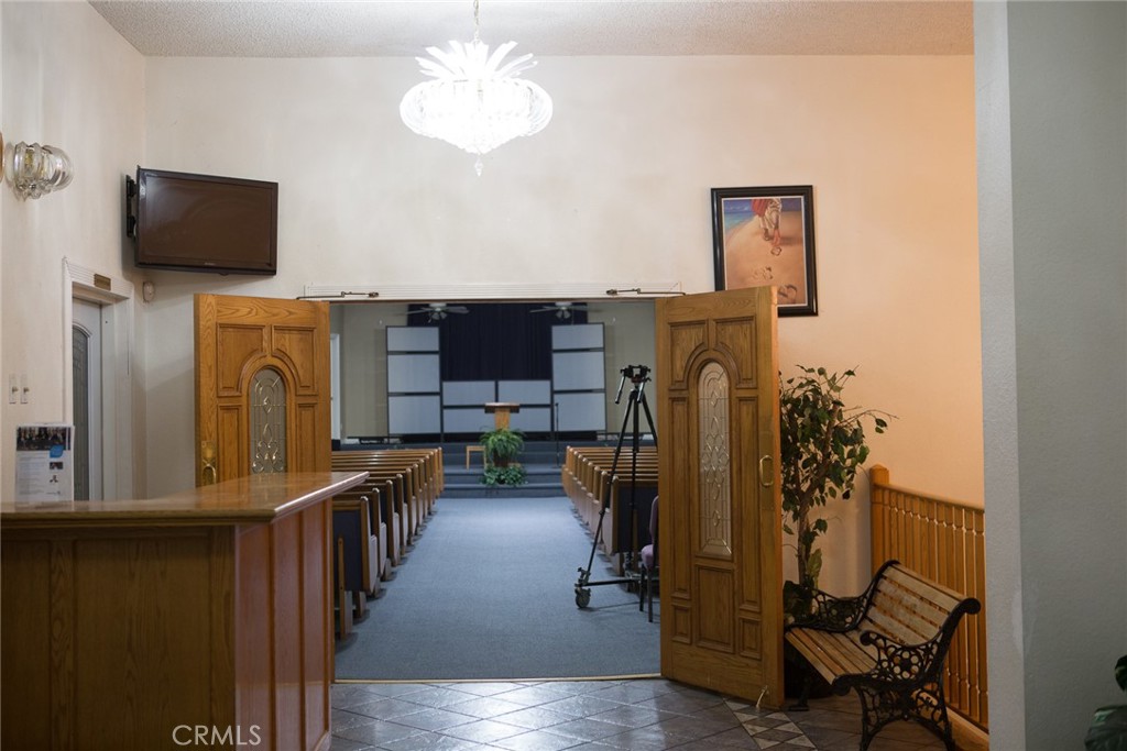 1226 W Compton Property Photo 17