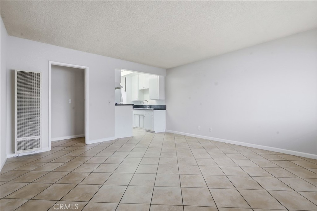 2311 Vanderbilt Ln. Property Photo 14