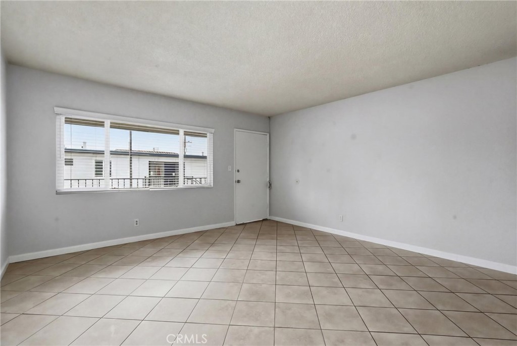 2311 Vanderbilt Ln. Property Photo 16
