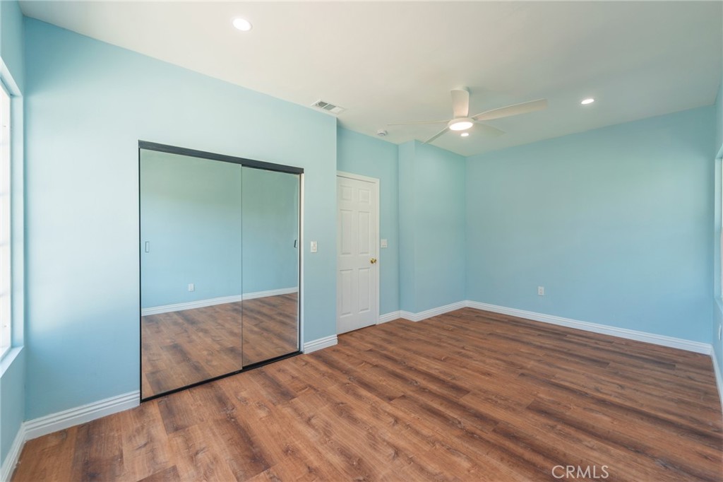 2041 W 29th Place Property Photo 24