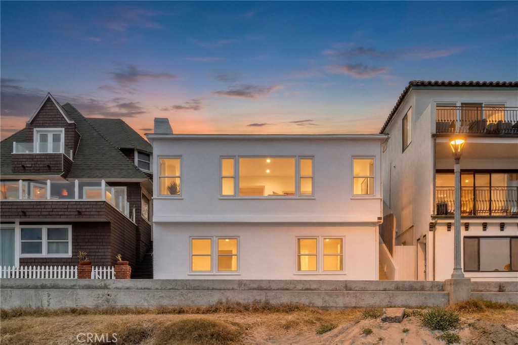 1016 The Strand Property Photo 2