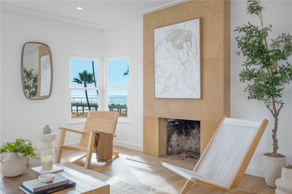 1016 The Strand Property Photo 17