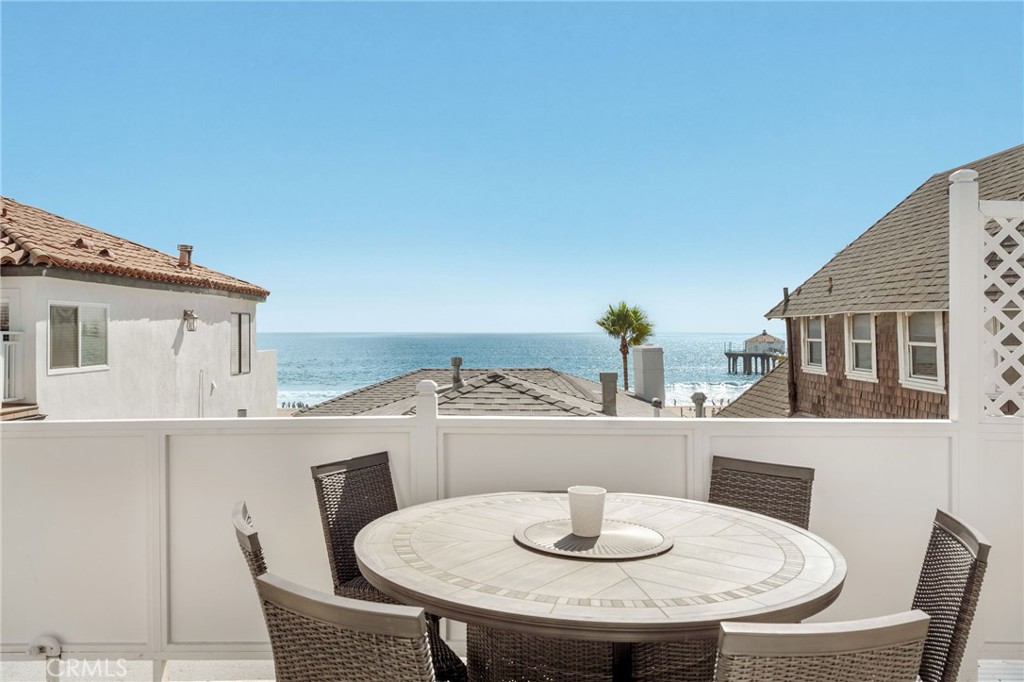 1016 The Strand Property Photo 39